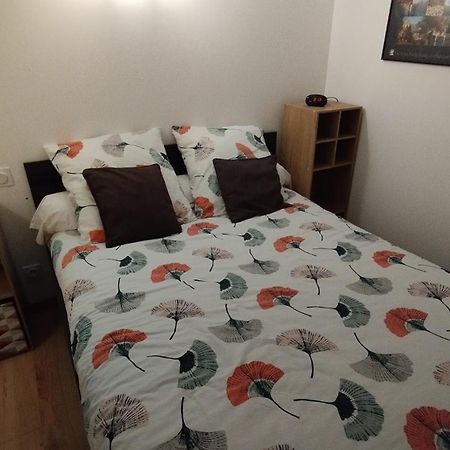 Gite Vacances Bosc D'Esquirol 4 Pers Escorneboeuf Exterior photo